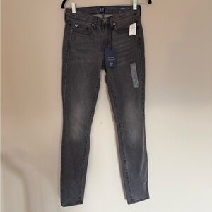 NWT Gap Women’s Size 26 Gray Mid-Rise True Skinny Stretch Denim Jeans